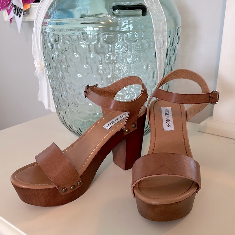 Steve Madden Brown Platform Sandals with Chunky Heel